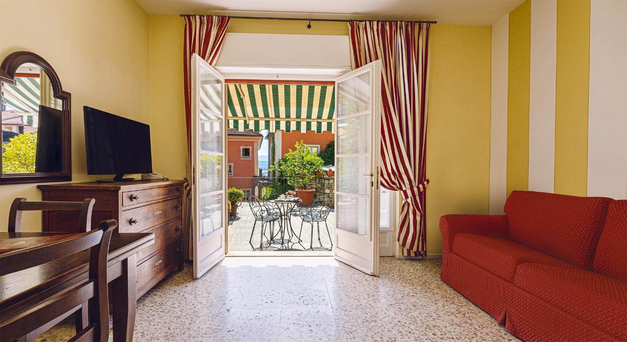 Residenza Dei Fiori Aparthotel กันเนโร ริเวียรา ภายนอก รูปภาพ