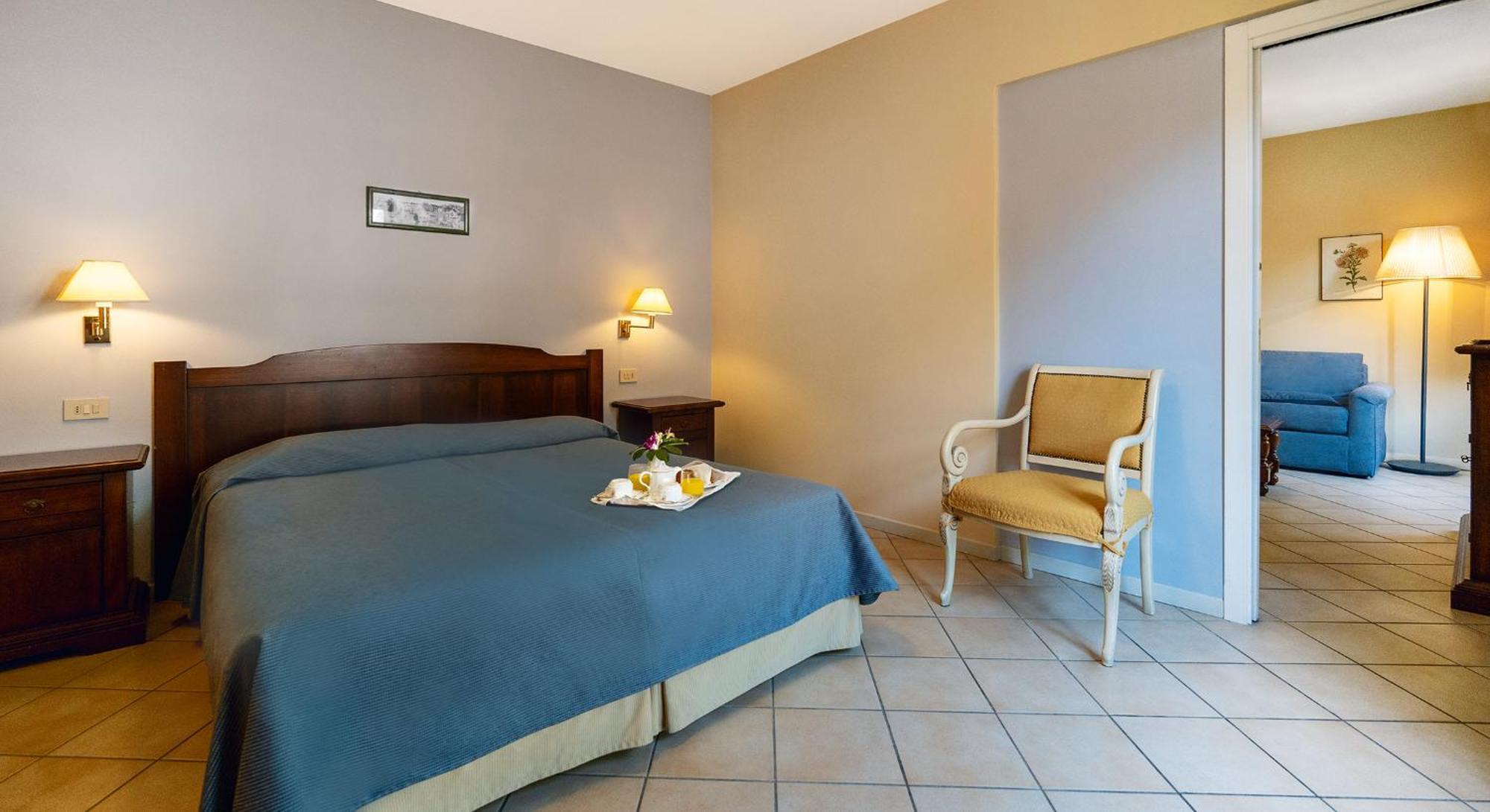 Residenza Dei Fiori Aparthotel กันเนโร ริเวียรา ภายนอก รูปภาพ
